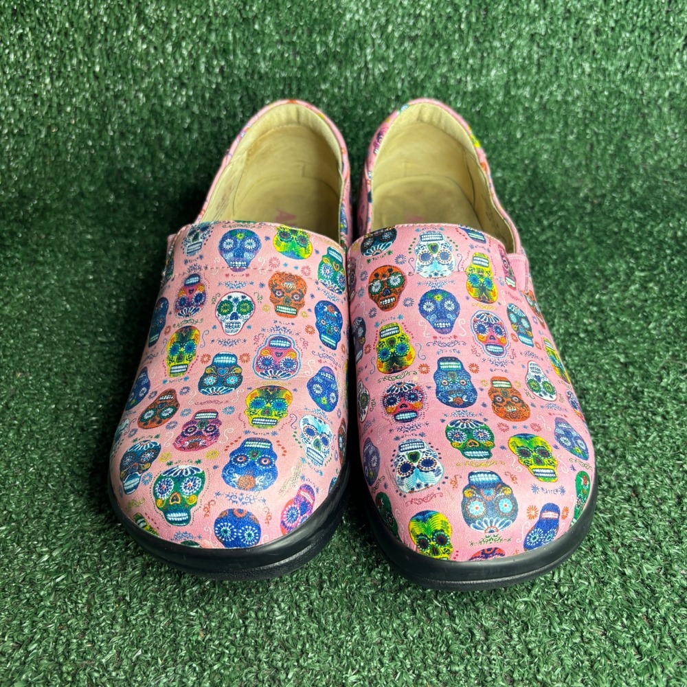 Alegria Keli Sugar Skulls Slip Resistant Nursing Clog Pink Leather Womens Size 9